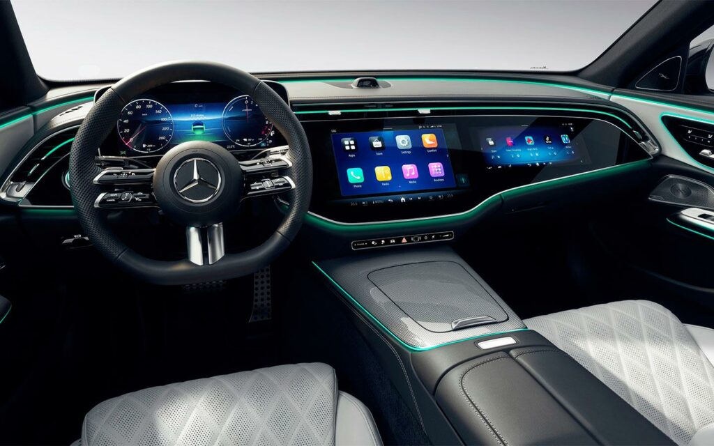 Mercedes показал интерьер нового E-класса