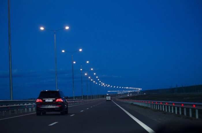 Водителям назвали способ проехать Крымский мост без пробок